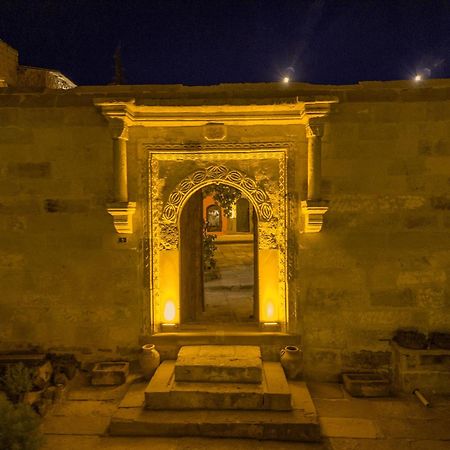 Gibos Cave Hotel أوروغوبْ المظهر الخارجي الصورة