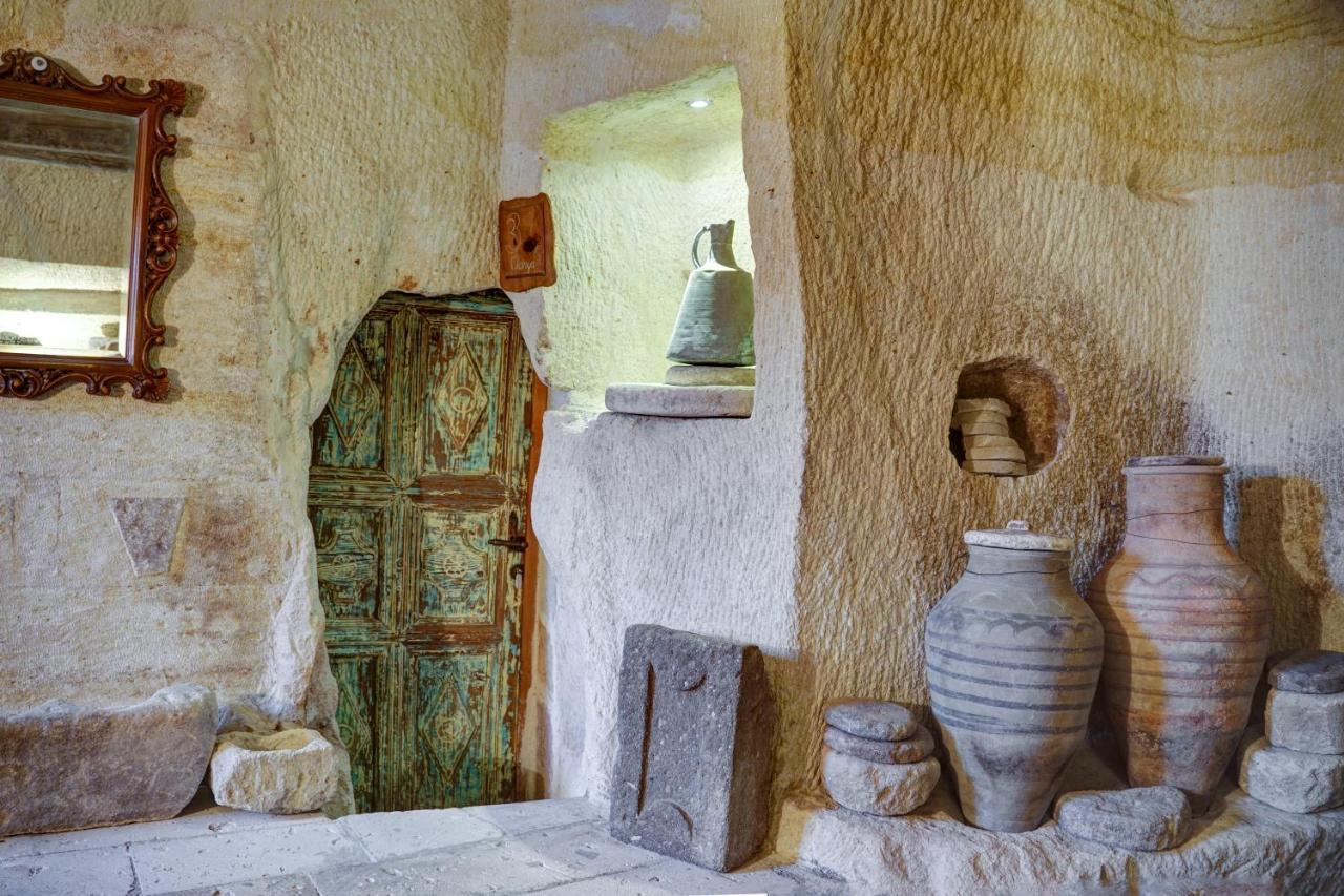 Gibos Cave Hotel أوروغوبْ المظهر الخارجي الصورة