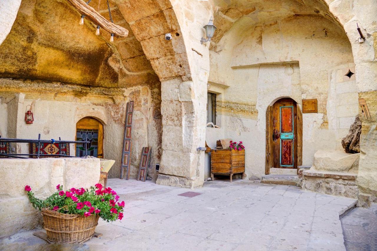 Gibos Cave Hotel أوروغوبْ المظهر الخارجي الصورة