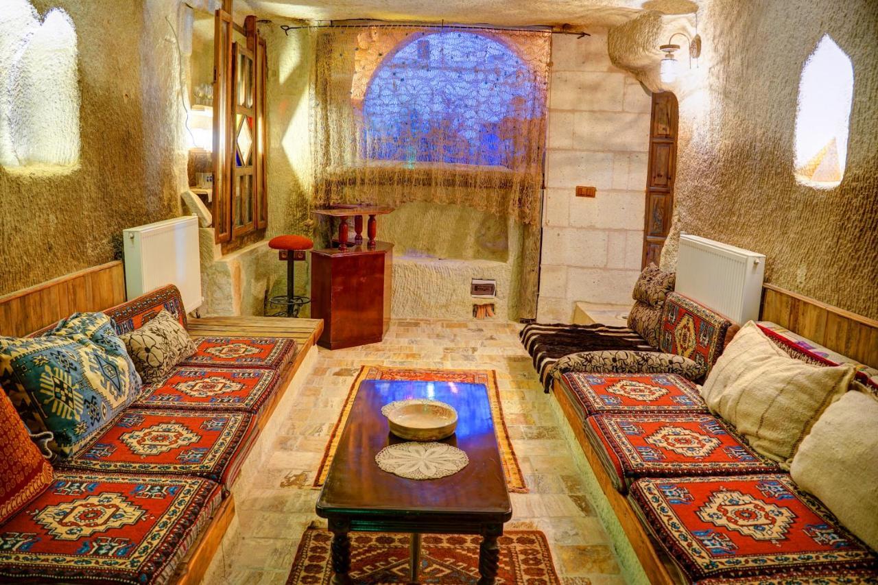 Gibos Cave Hotel أوروغوبْ المظهر الخارجي الصورة