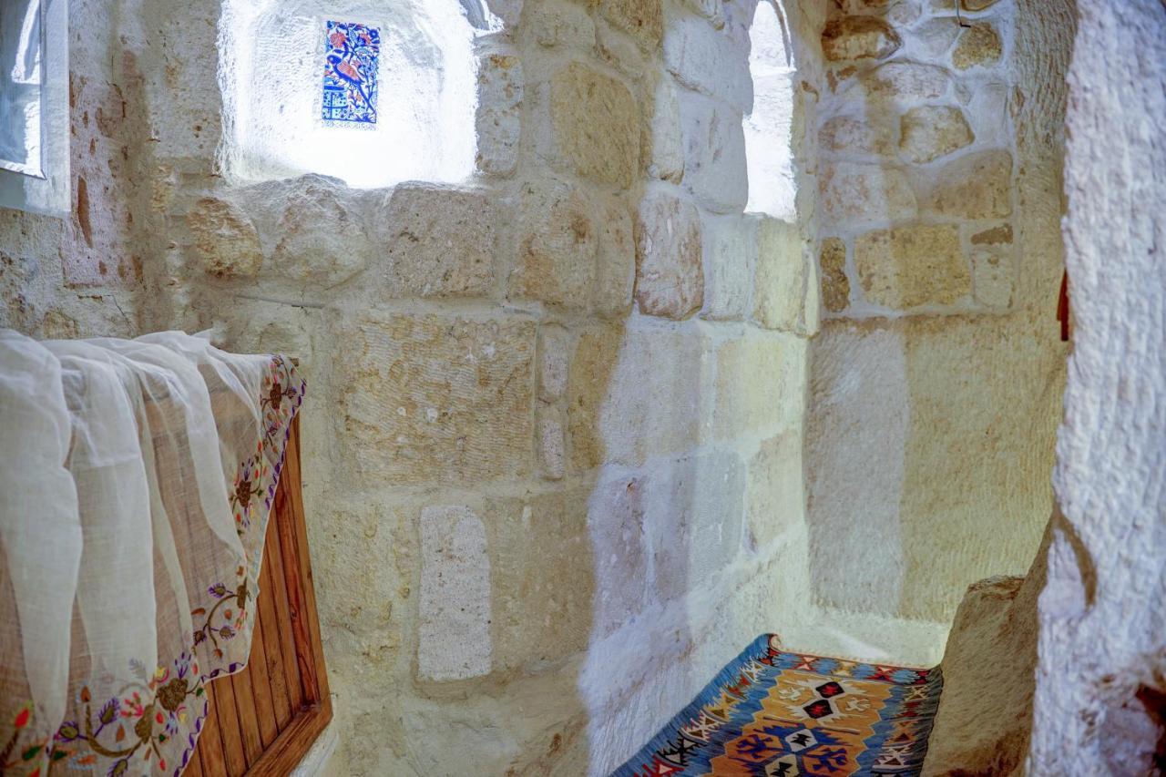 Gibos Cave Hotel أوروغوبْ المظهر الخارجي الصورة