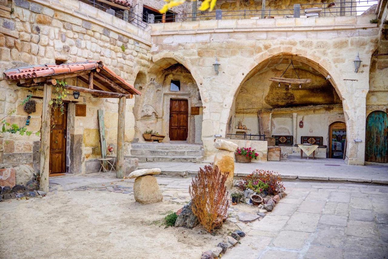 Gibos Cave Hotel أوروغوبْ المظهر الخارجي الصورة
