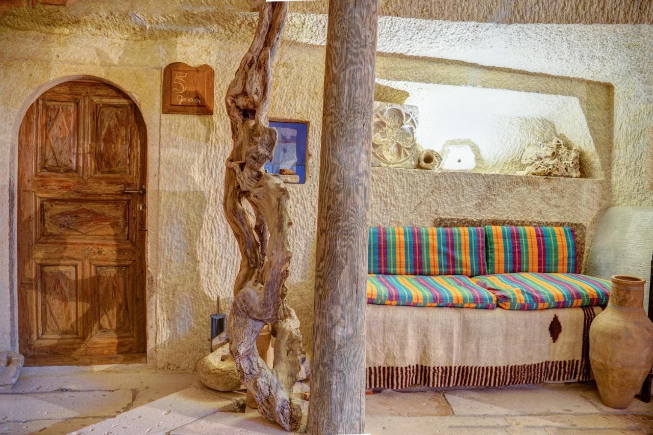 Gibos Cave Hotel أوروغوبْ المظهر الخارجي الصورة