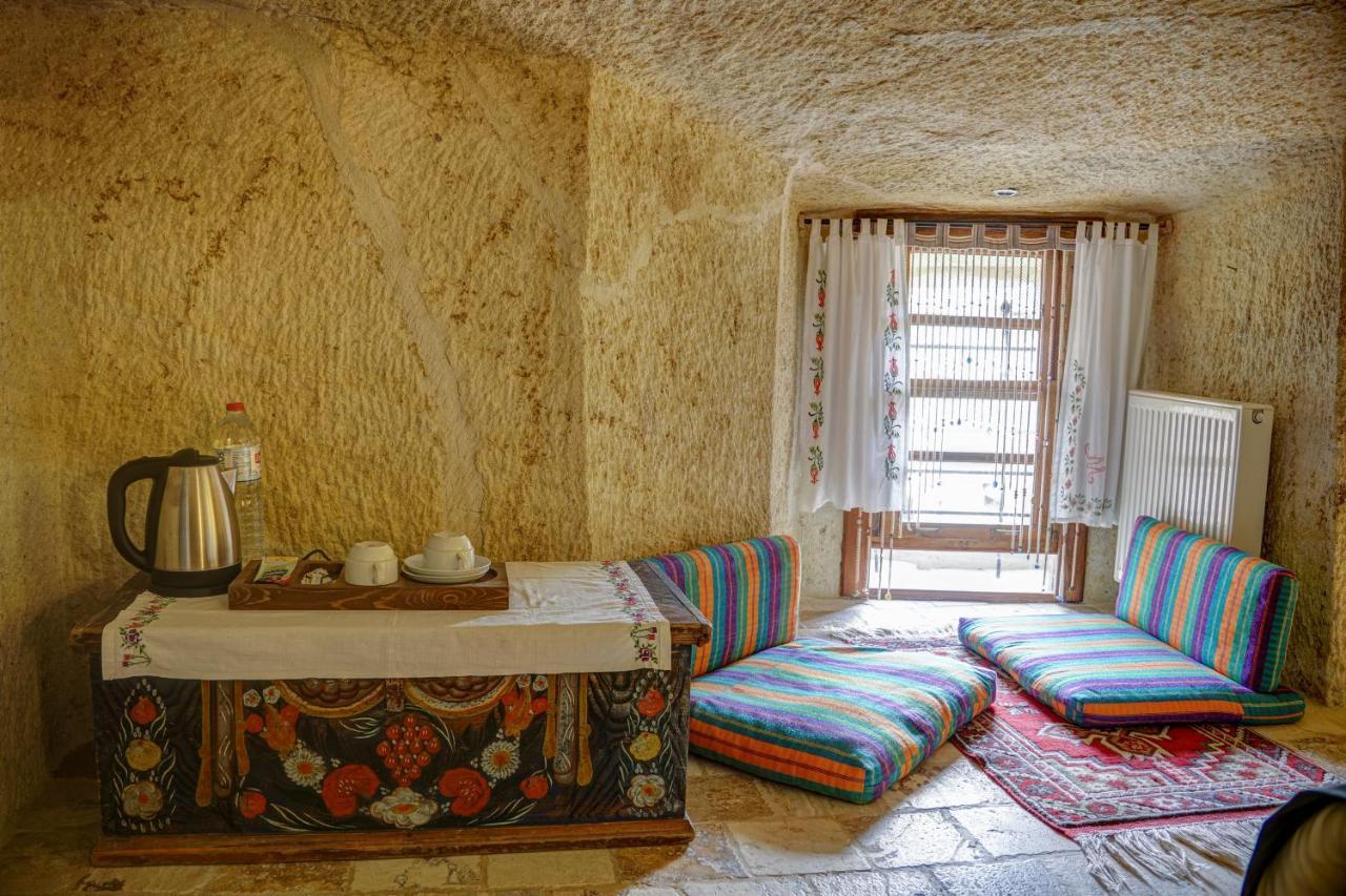 Gibos Cave Hotel أوروغوبْ المظهر الخارجي الصورة
