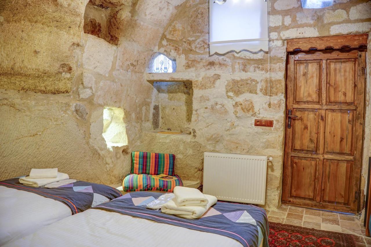 Gibos Cave Hotel أوروغوبْ المظهر الخارجي الصورة
