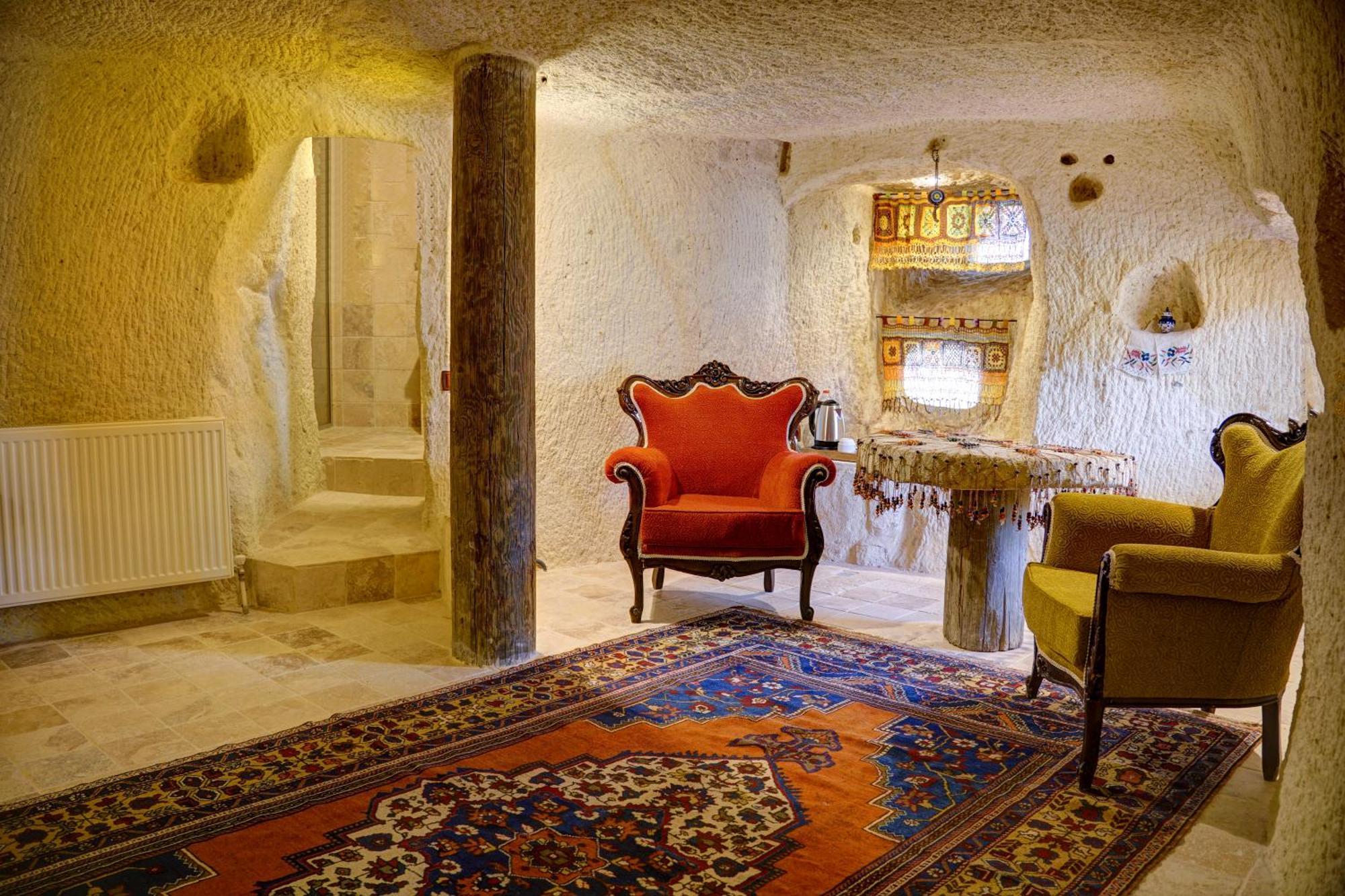 Gibos Cave Hotel أوروغوبْ المظهر الخارجي الصورة