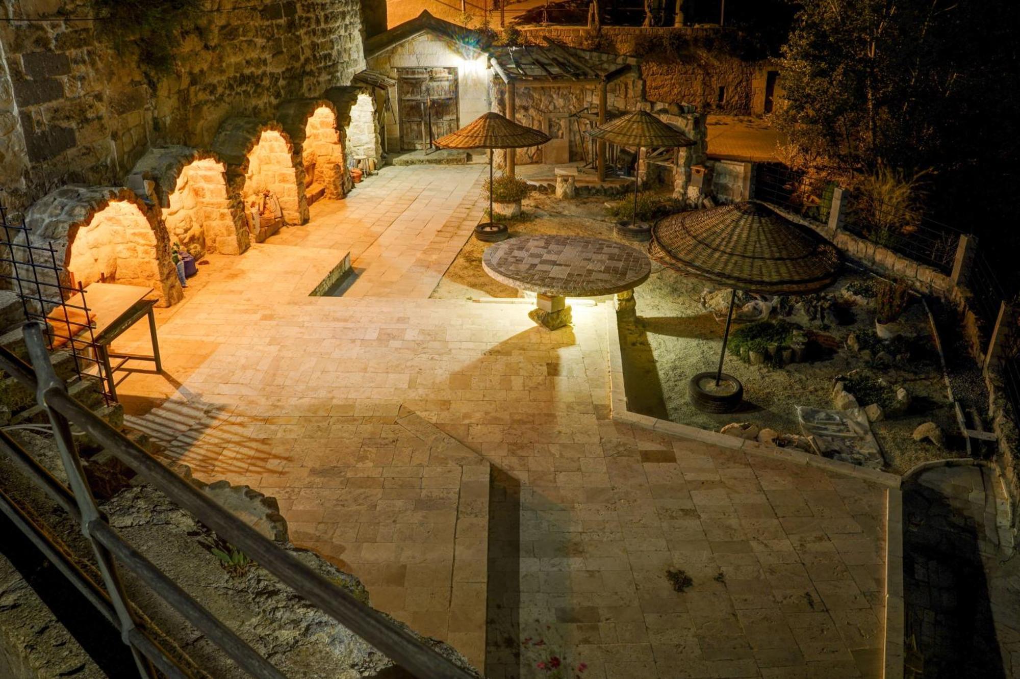 Gibos Cave Hotel أوروغوبْ المظهر الخارجي الصورة